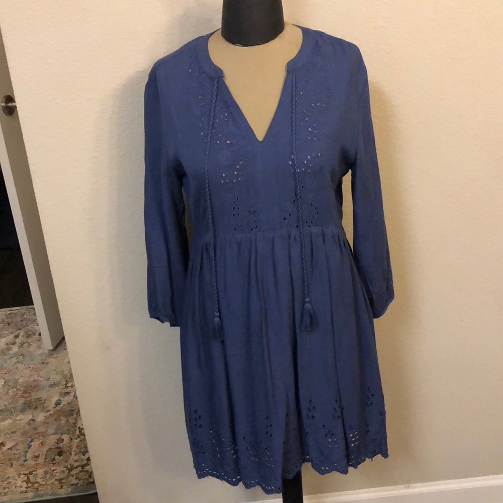Francesca’s long sleeve navy dress